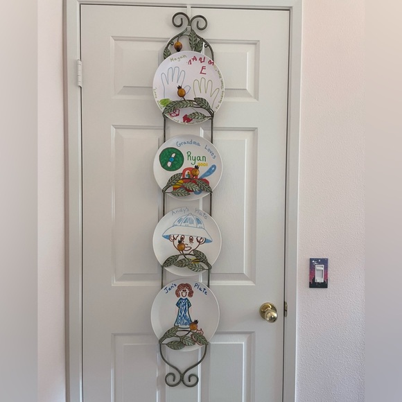 Antique Decorative Shelves - Picture 9 of 10